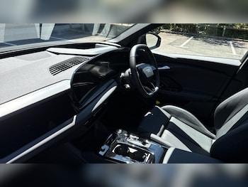 Used Audi Q6 e-tron 2025 for sale - 75220215: Photo