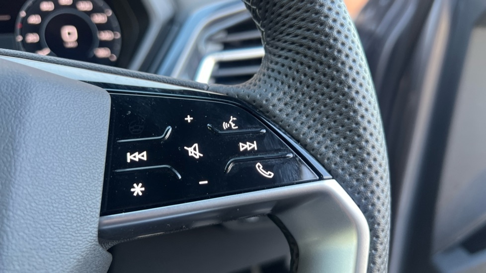 Used Audi Q4 e-tron 2025 for sale - 76908063: Photo 23