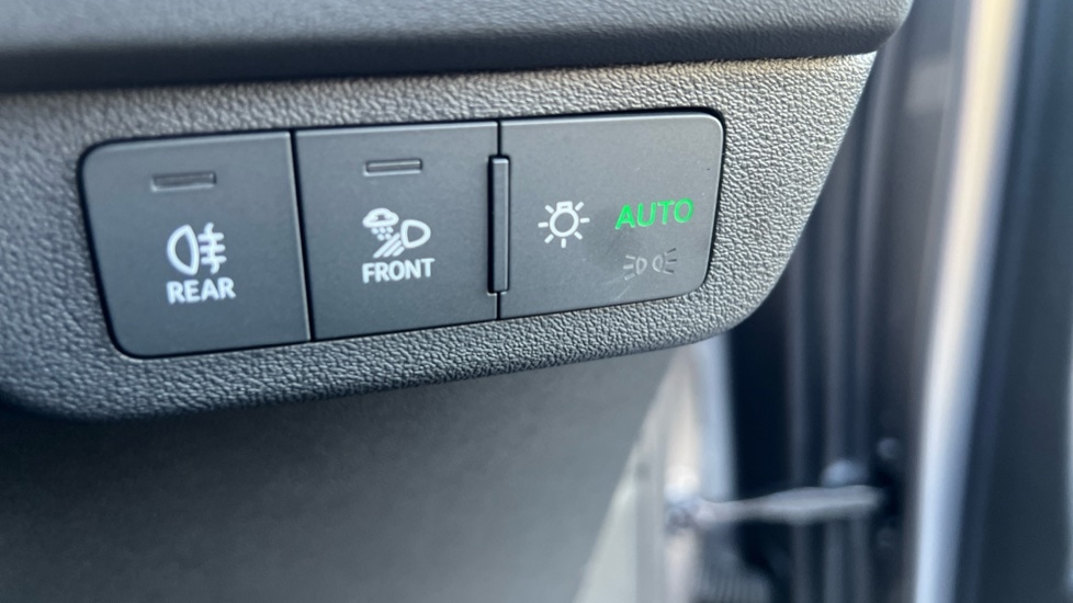 Used Audi Q4 e-tron 2025 for sale - 76908063: Photo 35