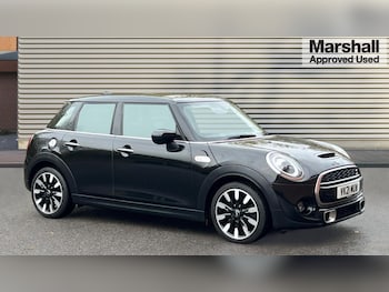 Used MINI Hatch 2021 for sale - 76458952: Photo