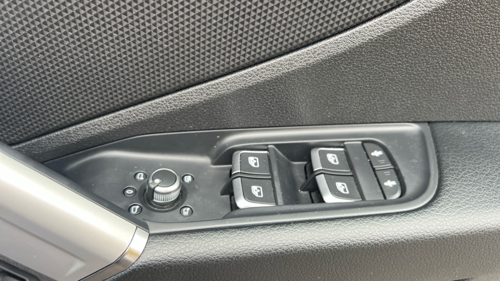 Used Audi Q2 2023 for sale - 76597838: Photo 28