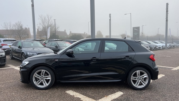 Used Audi A1 2019 for sale - 65636879: Photo 9