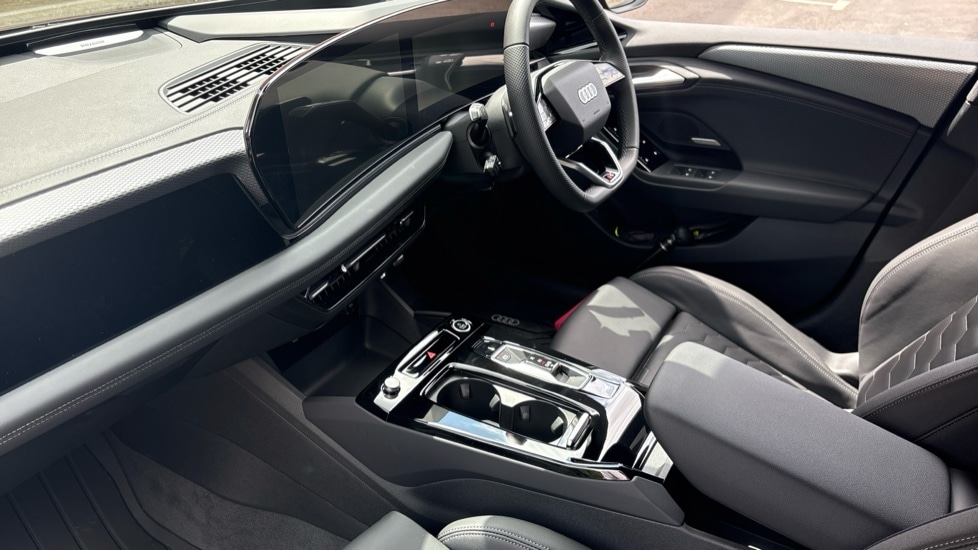 Used Audi A6 2025 for sale - 75603076: Photo 2