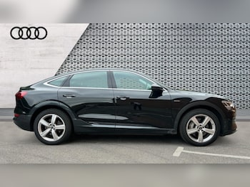 Used Audi e-tron 2022 for sale - 76086837: Photo