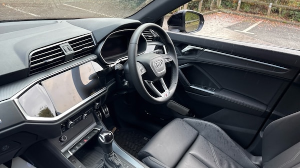 Used Audi Q3 2025 for sale - 76328274: Photo 2