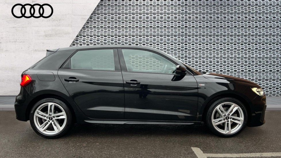 Used Audi A1 2023 for sale - 77055616: Photo 4