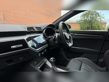 Used Audi Q3 2024 for sale - 75404230: Photo