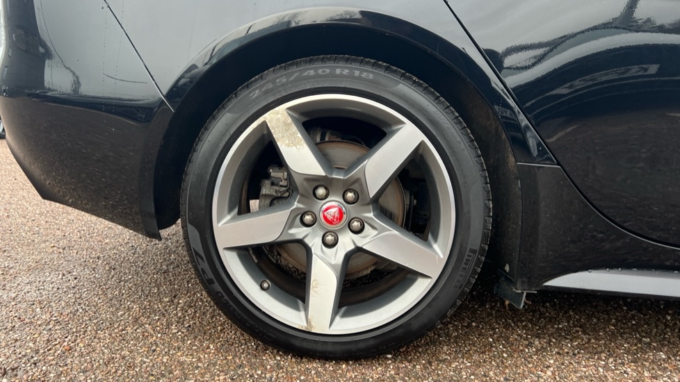 Used Jaguar XE 2019 for sale - 76928043: Photo 19