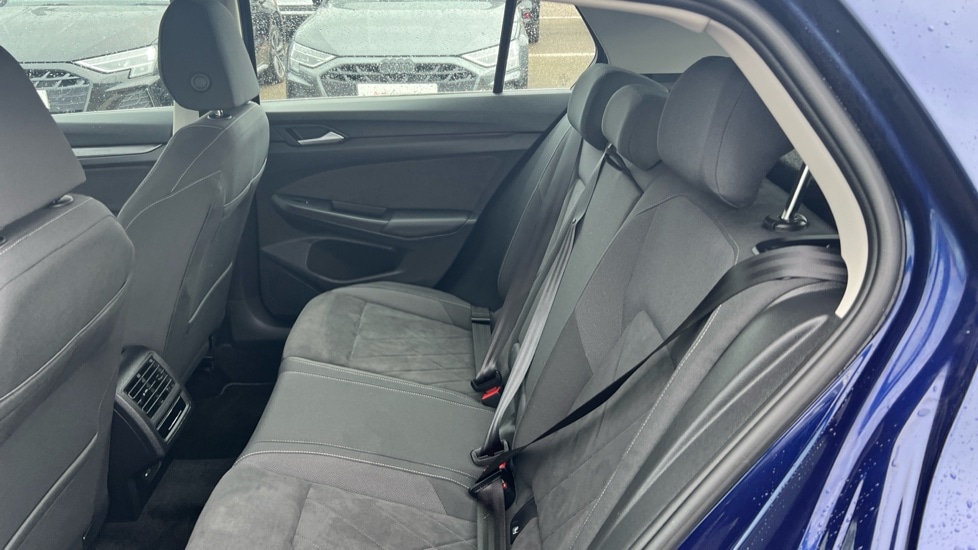 Used Volkswagen Golf 2023 for sale - 77059164: Photo 14