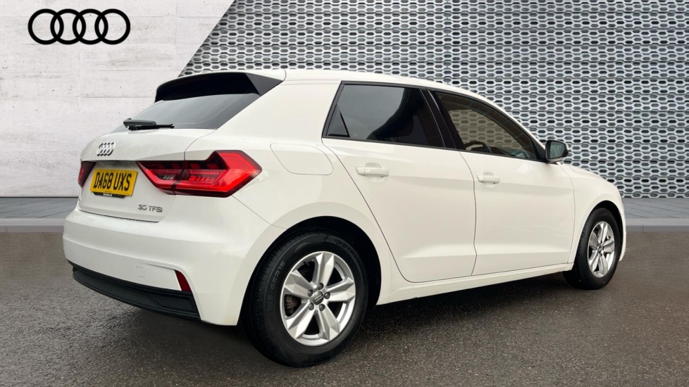 Used Audi A1 2018 for sale - 76635618: Photo 8