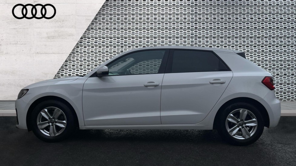 Used Audi A1 2018 for sale - 76635618: Photo 9