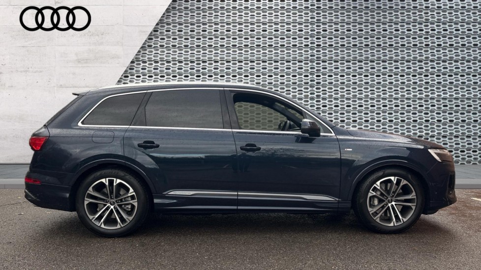 Used Audi Q7 2025 for sale - 76660766: Photo 4