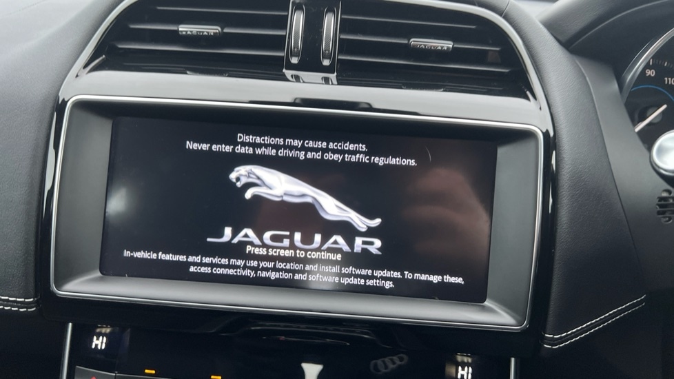 Used Jaguar XE 2019 for sale - 76803981: Photo 12