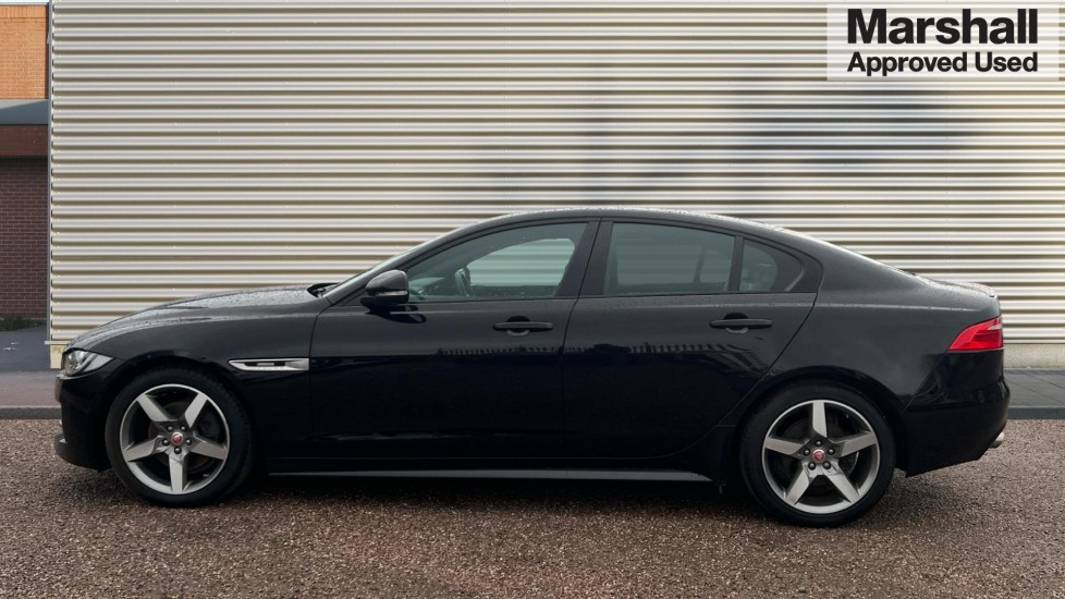 Used Jaguar XE 2019 for sale - 76803981: Photo 6