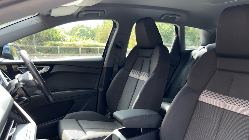 Used Audi Q4 e-tron 2023 for sale - 76154895: Photo 17
