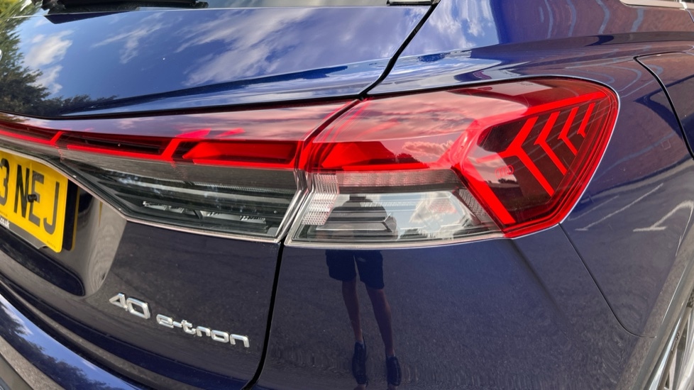 Used Audi Q4 e-tron 2023 for sale - 76154895: Photo 33