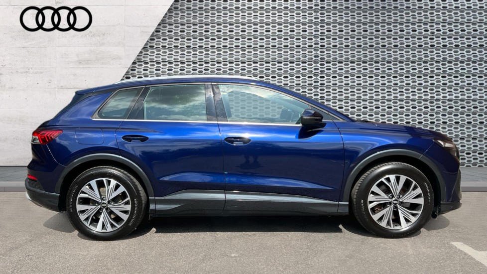 Used Audi Q4 e-tron 2023 for sale - 76154895: Photo 4