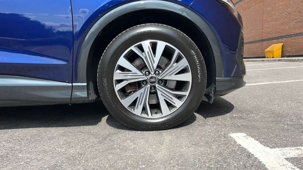 Used Audi Q4 e-tron 2023 for sale - 76154895: Photo 5
