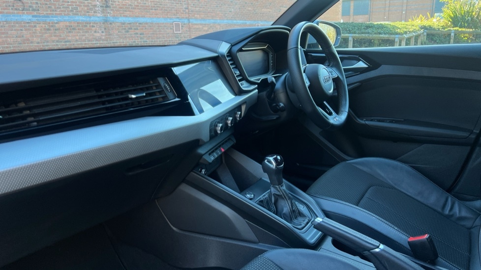 Used Audi A1 2024 for sale - 76684193: Photo 2