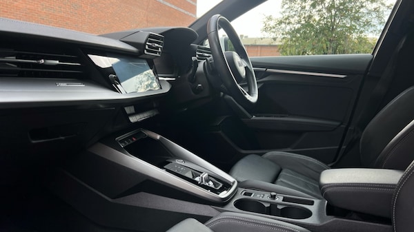 Used Audi A3 2021 for sale - 76328292: Photo 2