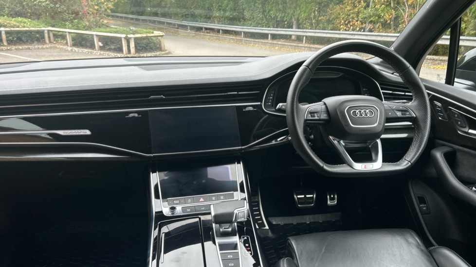 Used Audi Q7 2023 for sale - 76501259: Photo 12