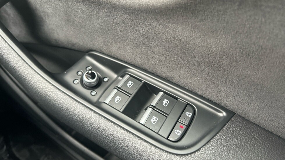 Used Audi Q7 2023 for sale - 76501259: Photo 28