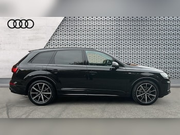 Used Audi Q7 2023 for sale - 76501259: Photo