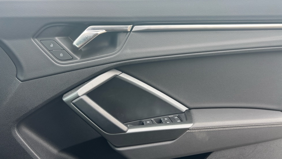 Used Audi Q3 2023 for sale - 76176319: Photo 28