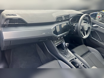 Used Audi Q3 2023 for sale - 76176319: Photo