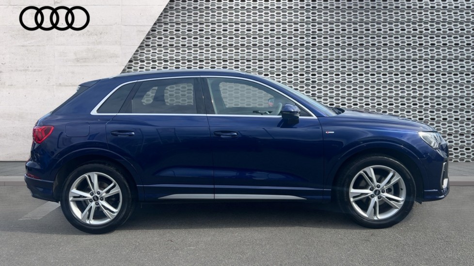 Used Audi Q3 2023 for sale - 76176319: Photo 4