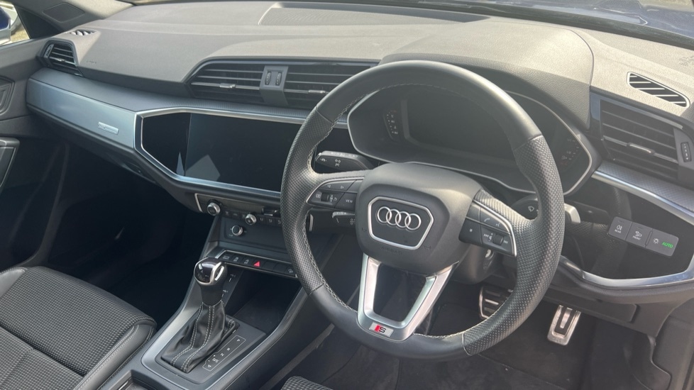 Used Audi Q3 2023 for sale - 76176319: Photo 6