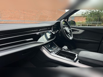 Used Audi Q7 2025 for sale - 74648118: Photo
