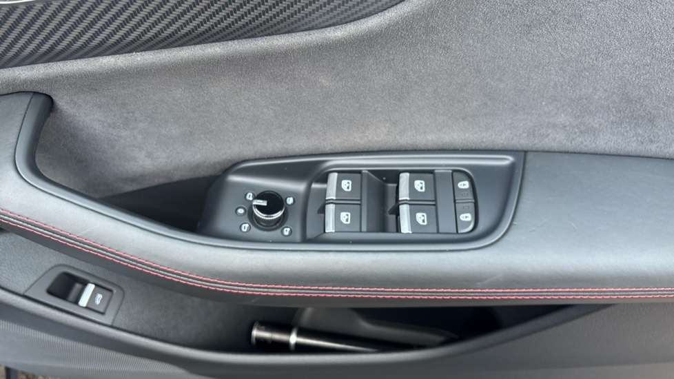 Used Audi RS Q8 2023 for sale - 76168828: Photo 28