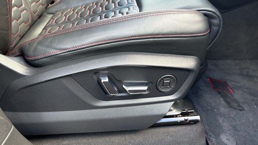 Used Audi RS Q8 2023 for sale - 76168828: Photo 29