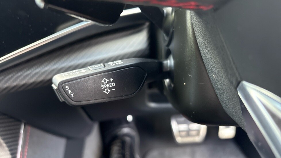 Used Audi RS Q8 2023 for sale - 76168828: Photo 31