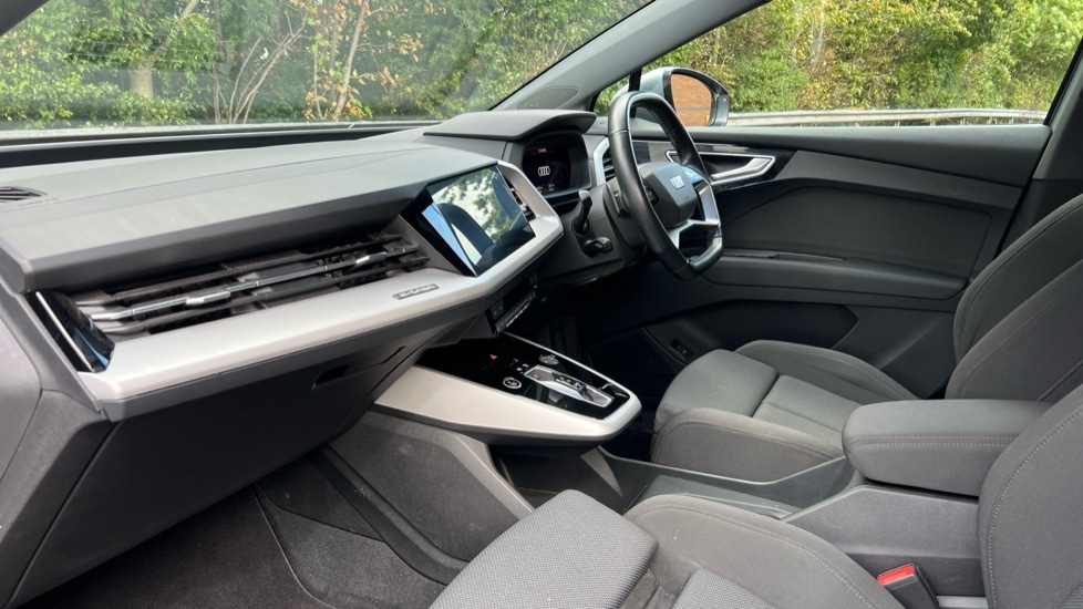 Used Audi Q4 e-tron 2021 for sale - 76191189: Photo 2