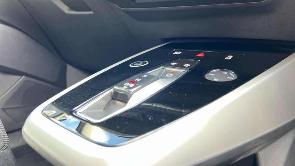 Used Audi Q4 e-tron 2021 for sale - 76191189: Photo 27