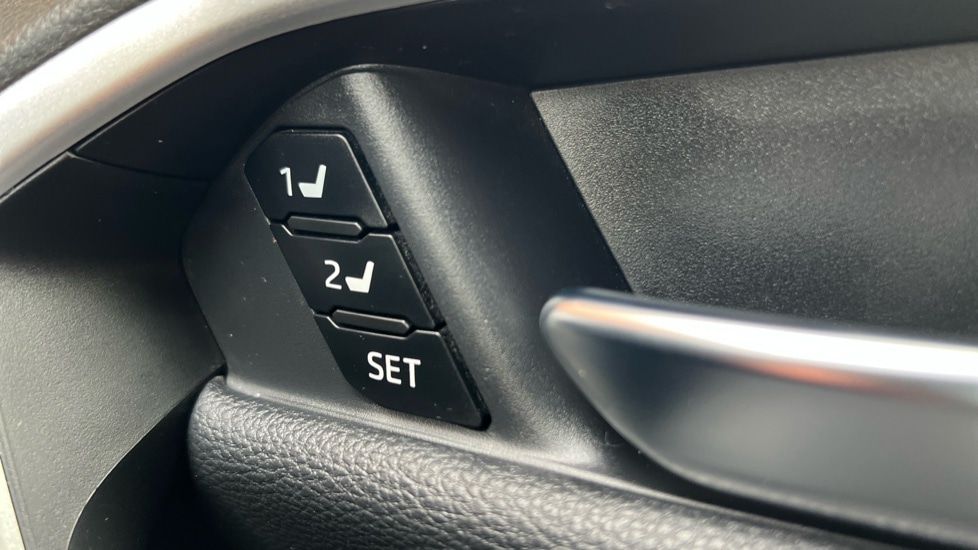 Used Toyota RAV4 2020 for sale - 76589907: Photo 31