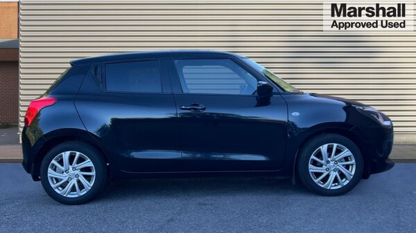 Used Suzuki Swift 2023 for sale - 76180169: Photo 2