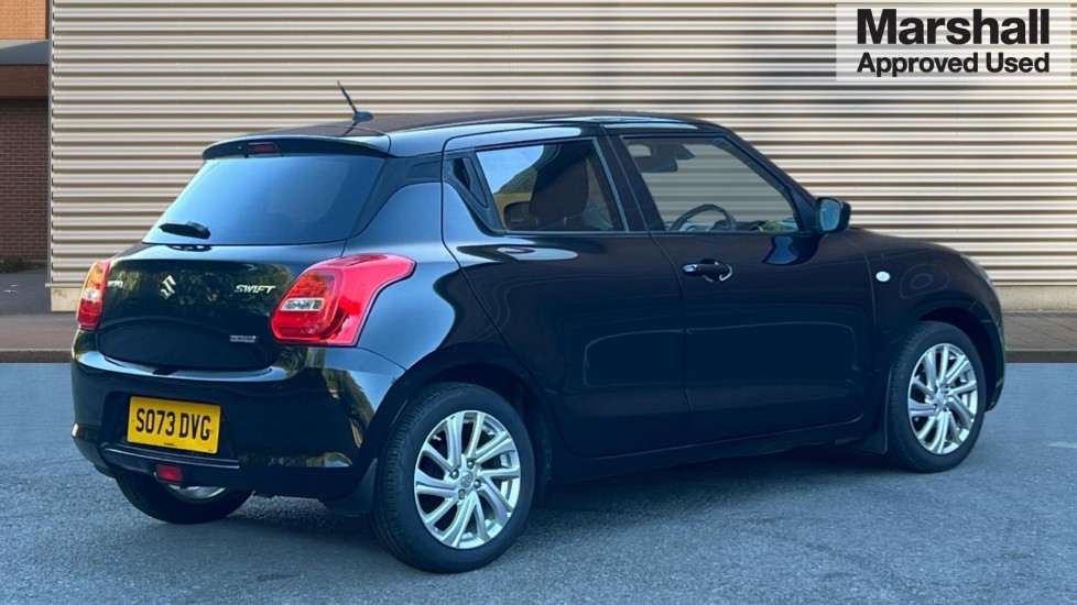 Used Suzuki Swift 2023 for sale - 76180169: Photo 3