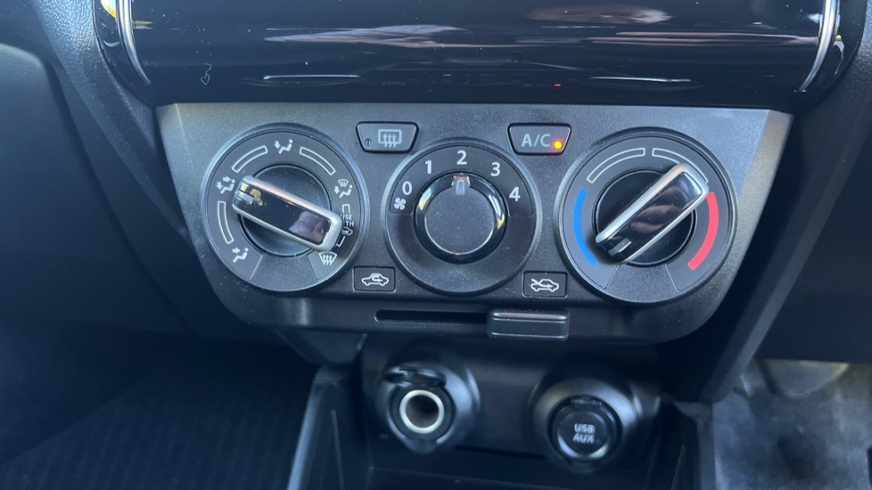 Used Suzuki Swift 2023 for sale - 76180169: Photo 33