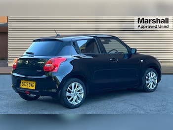 Used Suzuki Swift 2023 for sale - 76180169: Photo 3