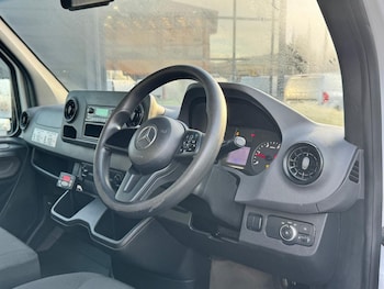 Used Mercedes-Benz Sprinter 2020 for sale - 77016872: Photo