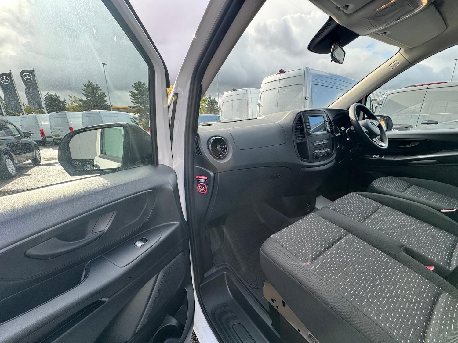 Used Mercedes-Benz Vito for sale - 77174433: Photo 30