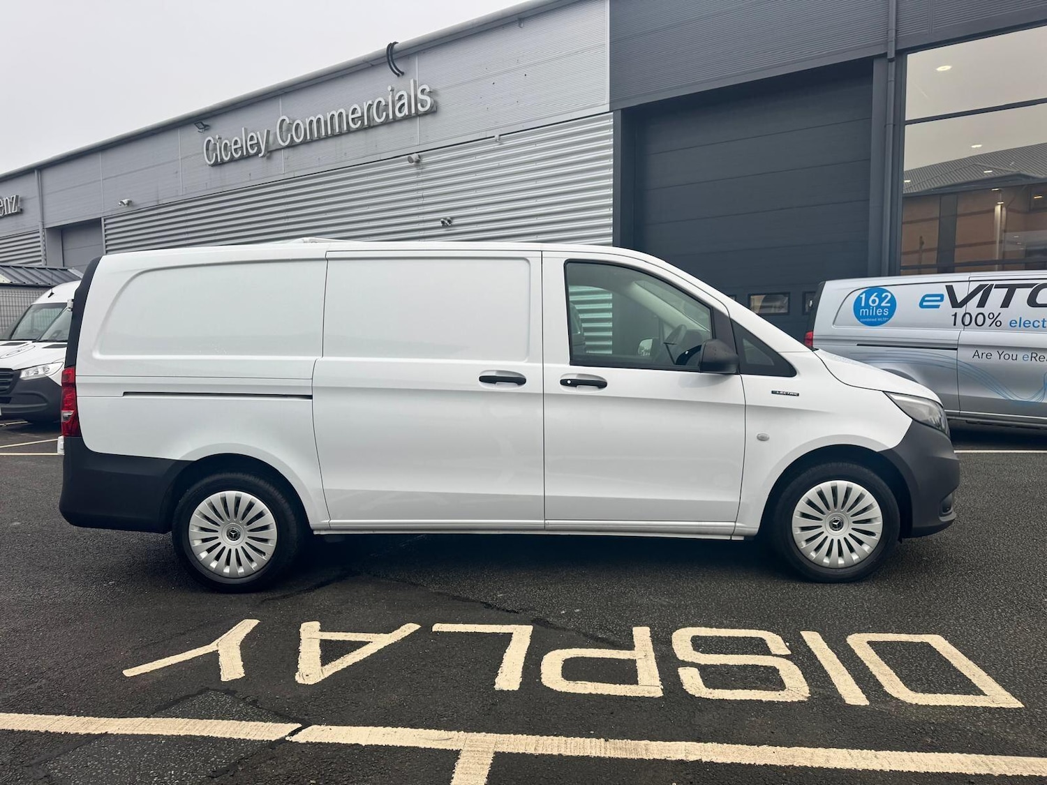 Used Mercedes-Benz Vito 2023 for sale - 77387062: Photo 10