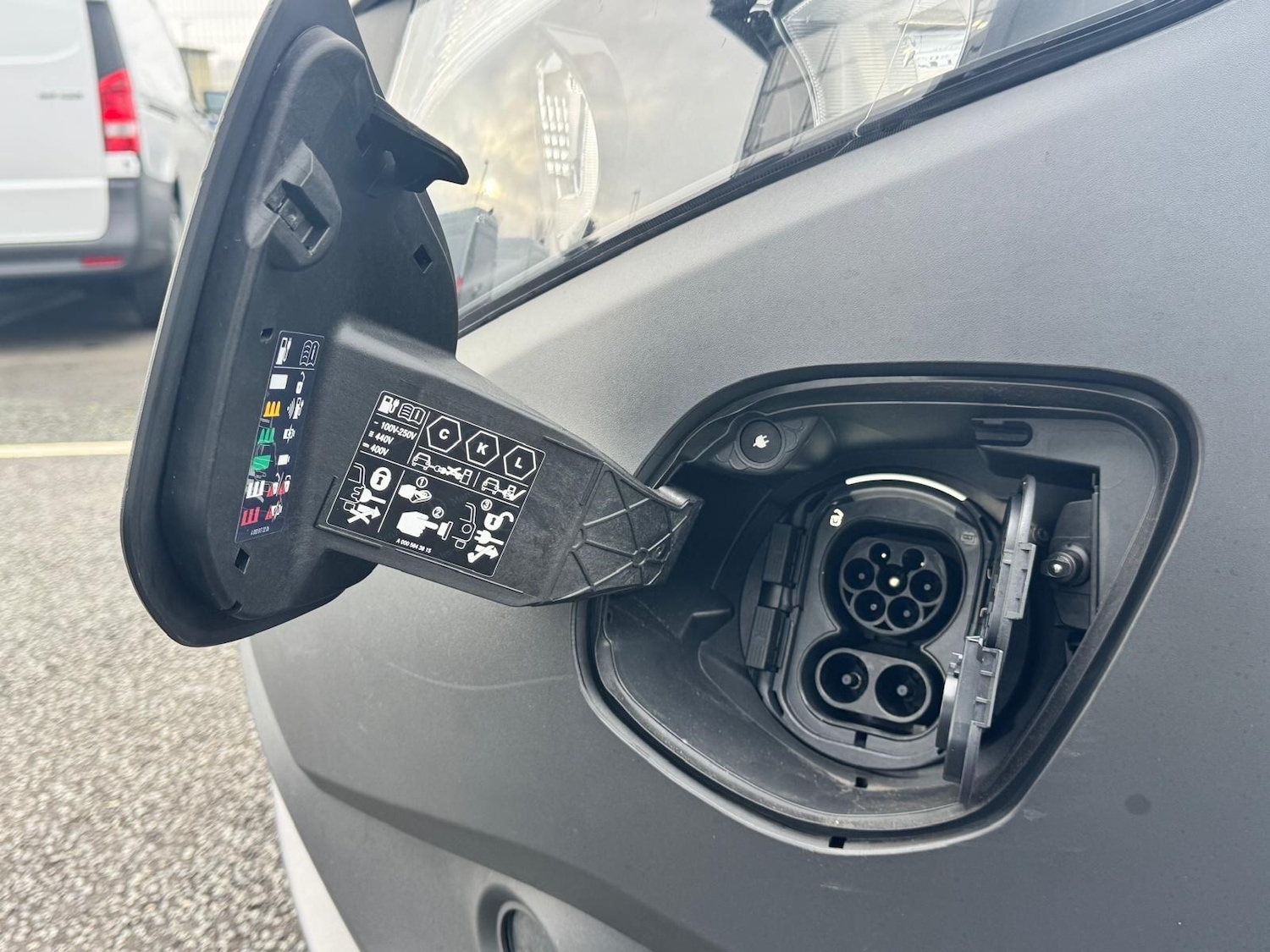 Used Mercedes-Benz Vito 2023 for sale - 77387062: Photo 12