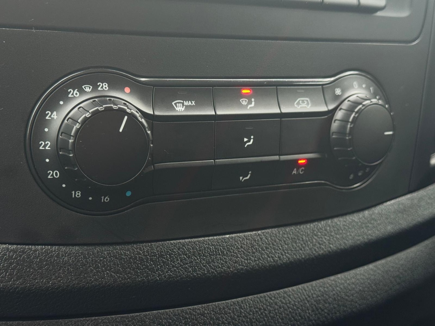 Used Mercedes-Benz Vito 2023 for sale - 77387062: Photo 30