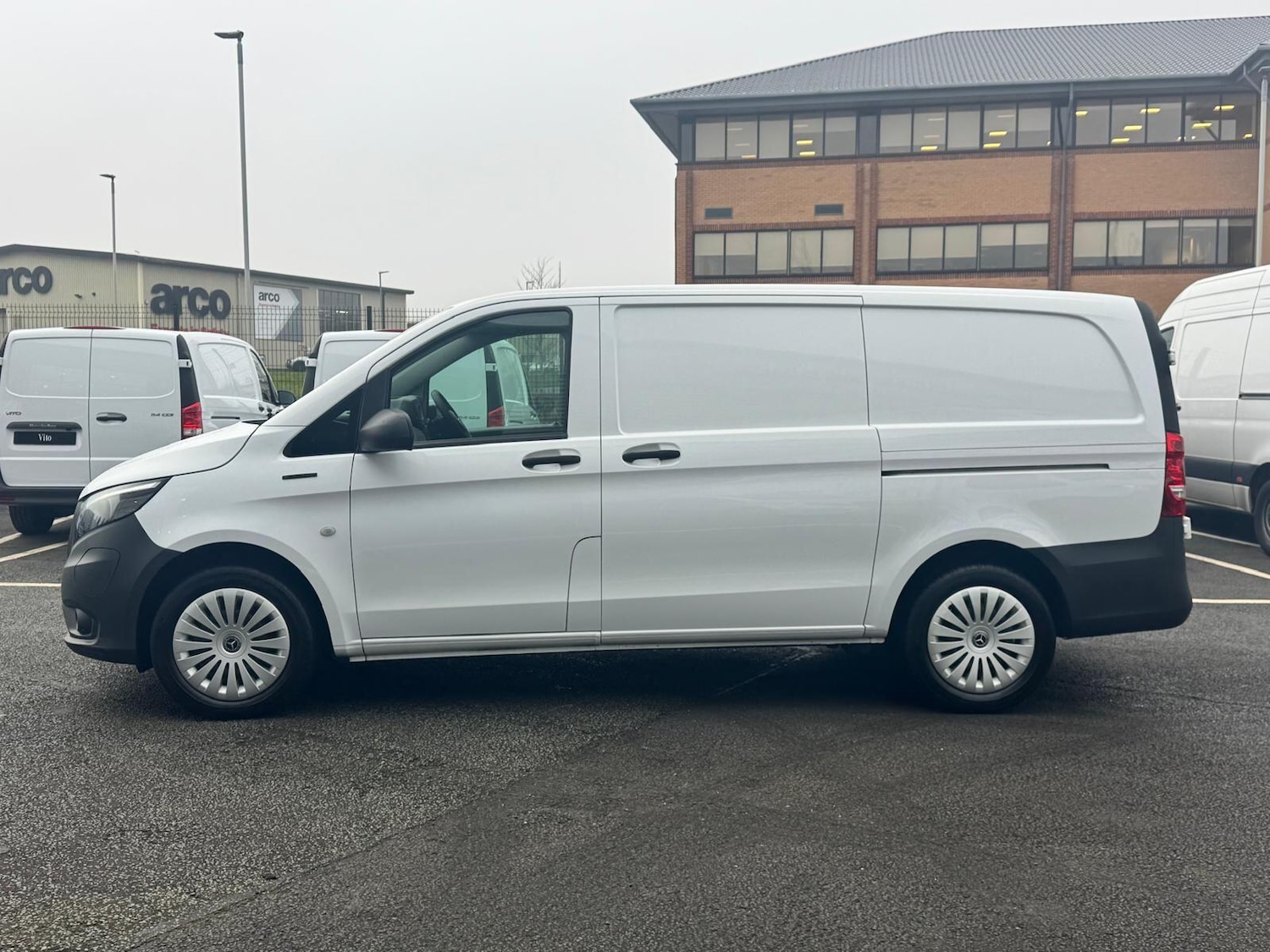 Used Mercedes-Benz Vito 2023 for sale - 77387062: Photo 6