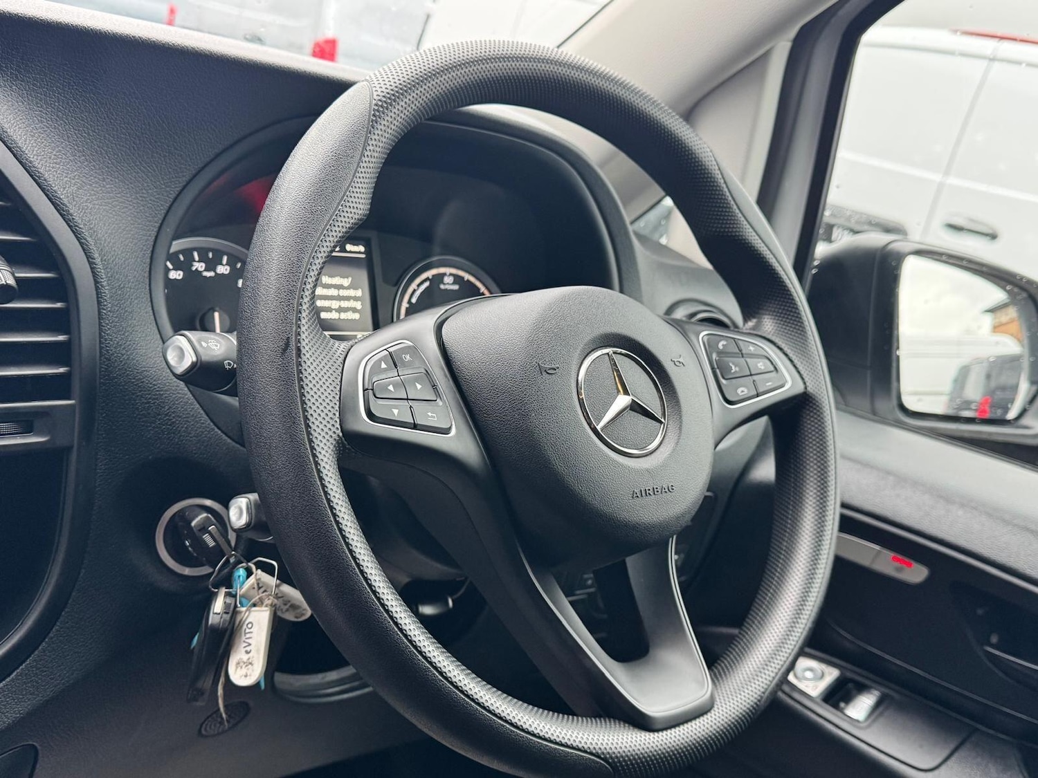 Used Mercedes-Benz Vito 2023 for sale - 77174432: Photo 33