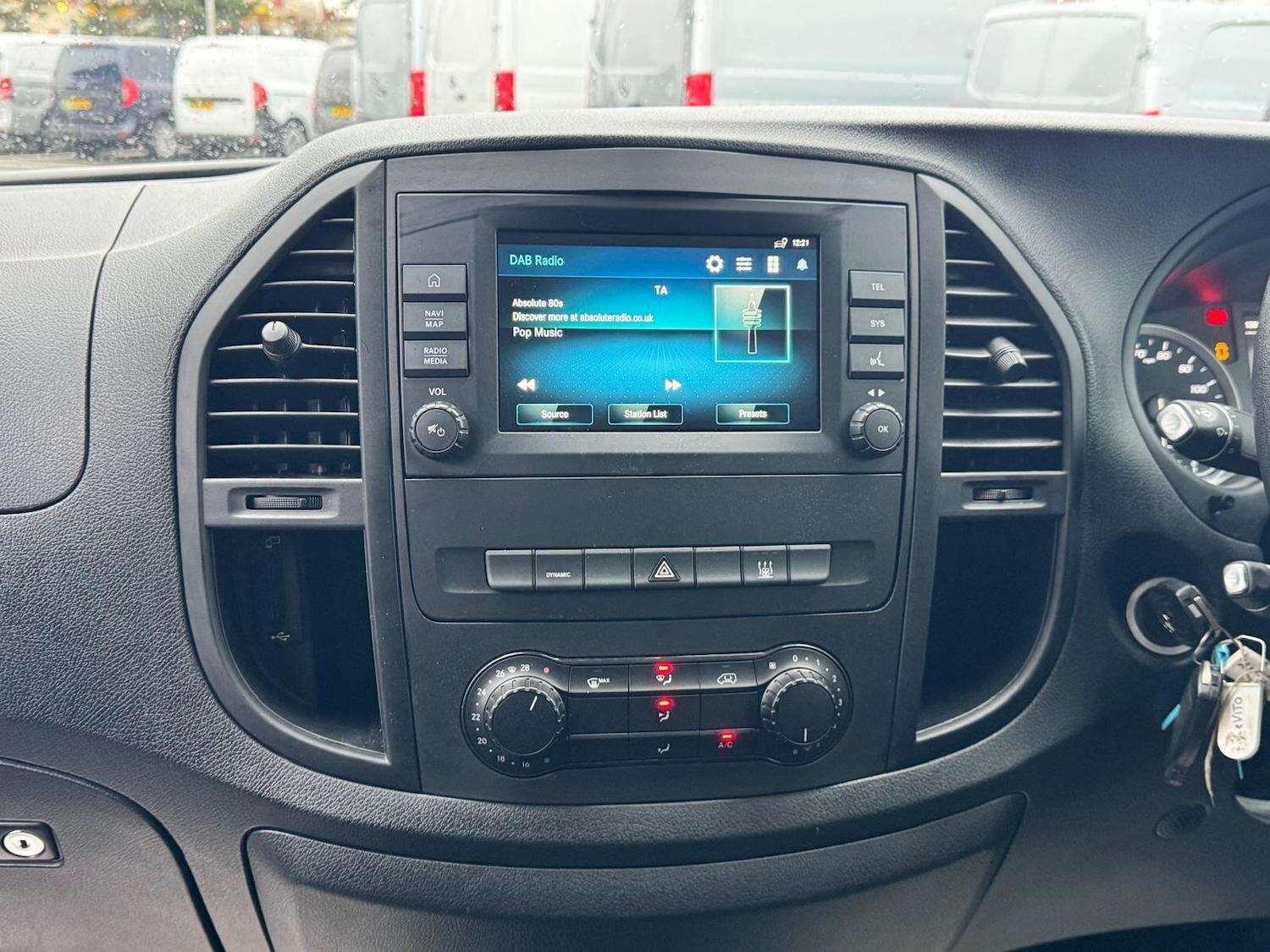 Used Mercedes-Benz Vito 2023 for sale - 77174432: Photo 38